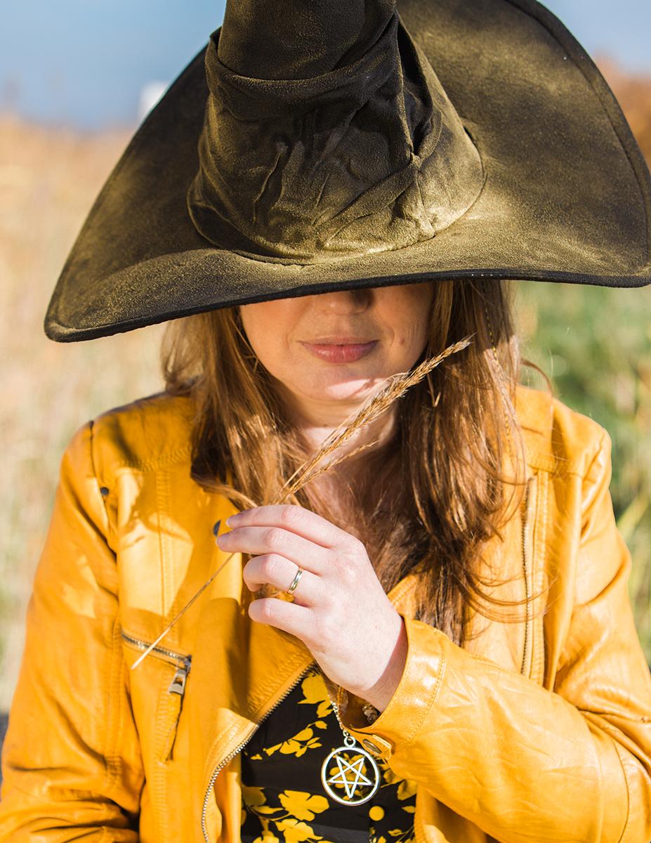 Canva witch Ankie Gijsel